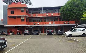Oyo 92098 Kost Orange Syariah Makassar